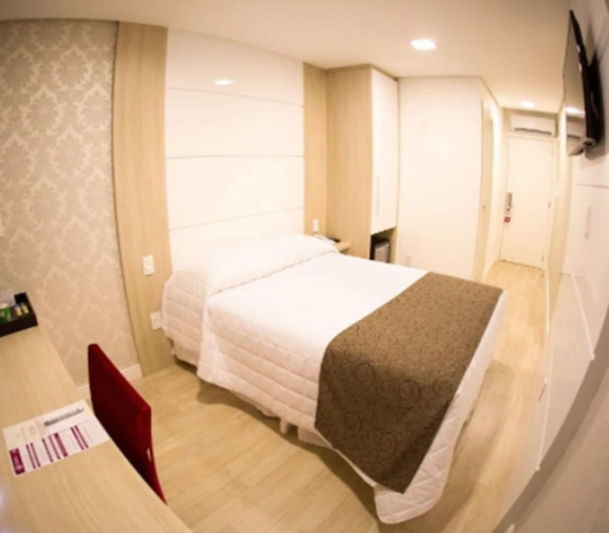 Holiday & Business Hotel - Em Frente Ao Centro De Eventos E Arena Conda Chapecó Exteriör bild