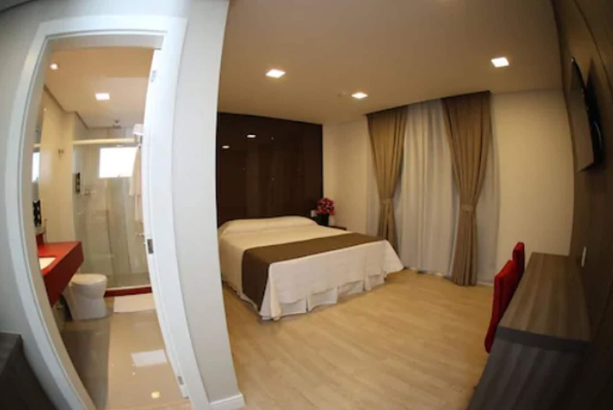 Holiday & Business Hotel - Em Frente Ao Centro De Eventos E Arena Conda Chapecó Exteriör bild