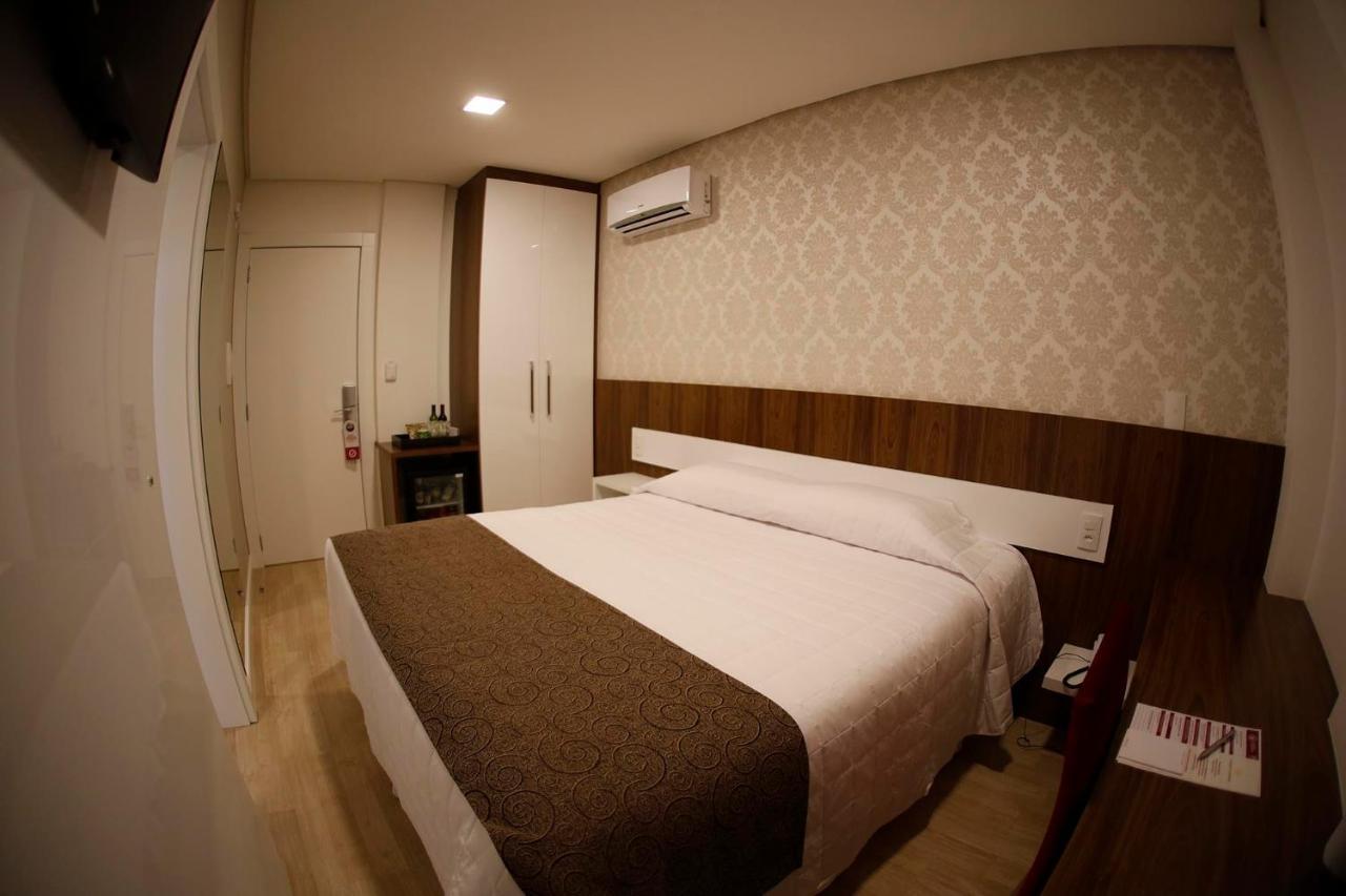 Holiday & Business Hotel - Em Frente Ao Centro De Eventos E Arena Conda Chapecó Exteriör bild